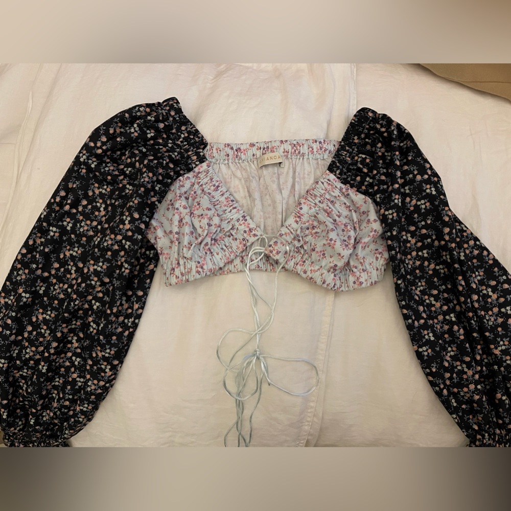 Long Sleeve Flower Bra Crop Top
